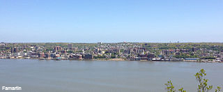 View_of_Yonkers,_New_York_from_Alpine_Overlook_on_the_New_Jersey_Palisades