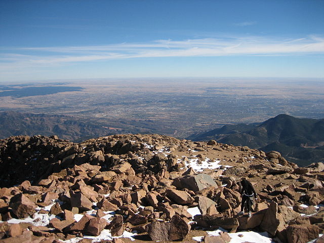 Colorado_Springs_from_Pikes_Peak_Nov_2010